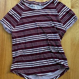 Striped shirt sleeve shirt